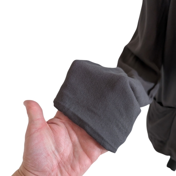 Aritzia Talula Kent Blazer Open Front Rayon Grey Lined Pockets Women's size 6 - Picture 10 of 11